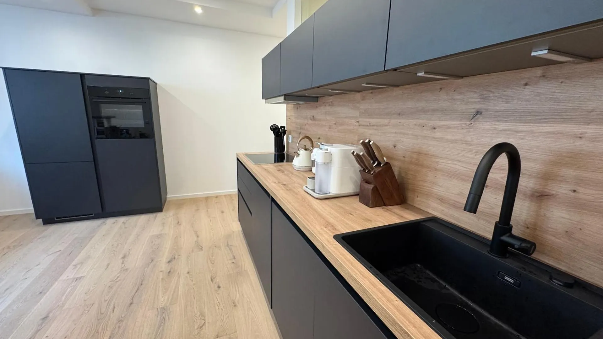Eleganz Im Herzen Von Schwabing Munich Apartment