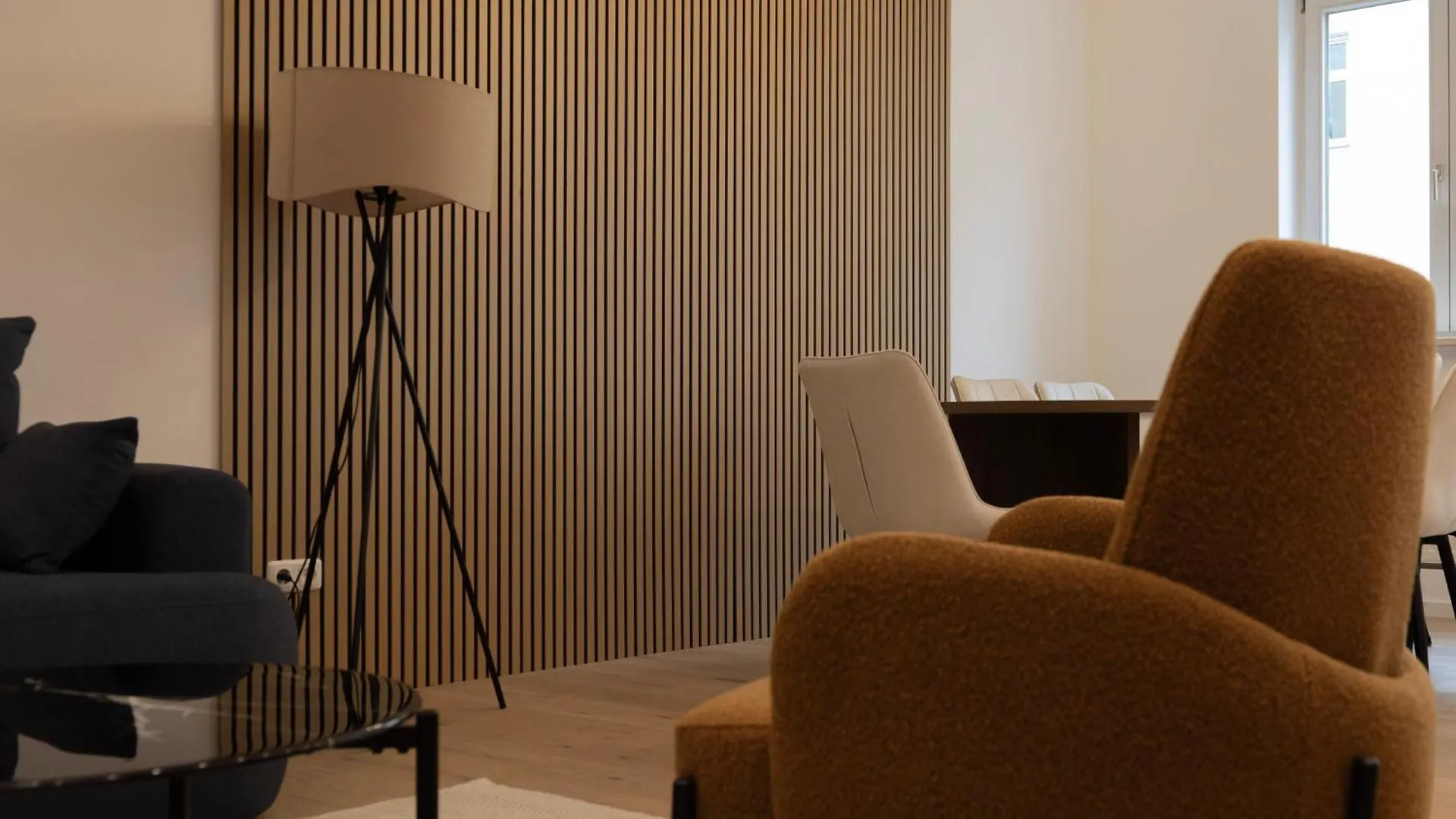 アパート Eleganz Im Herzen Von Schwabing ミュンヘン
